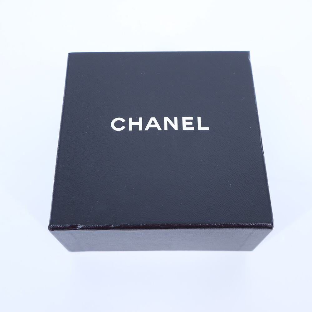 CHANEL Black and White Gift Box 4x4x2